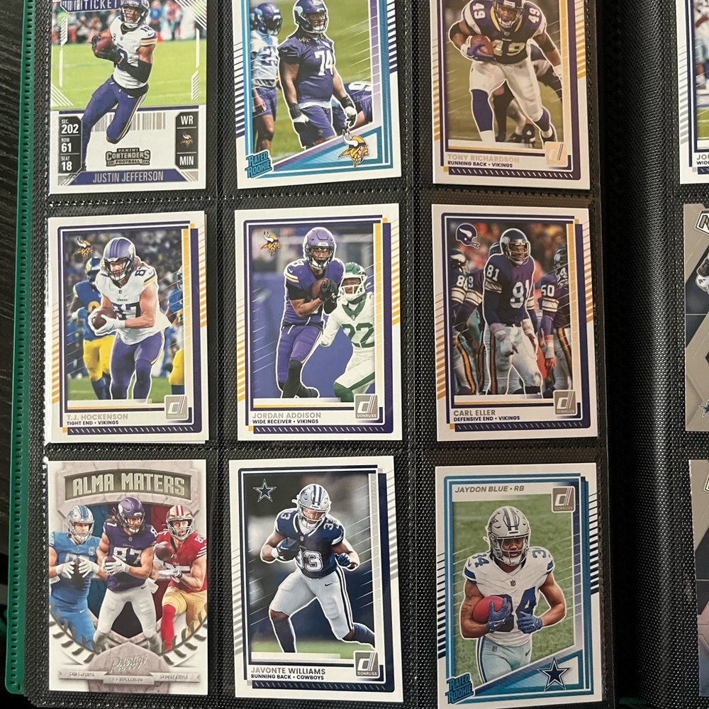 200 Panini NFL trading Card Lot